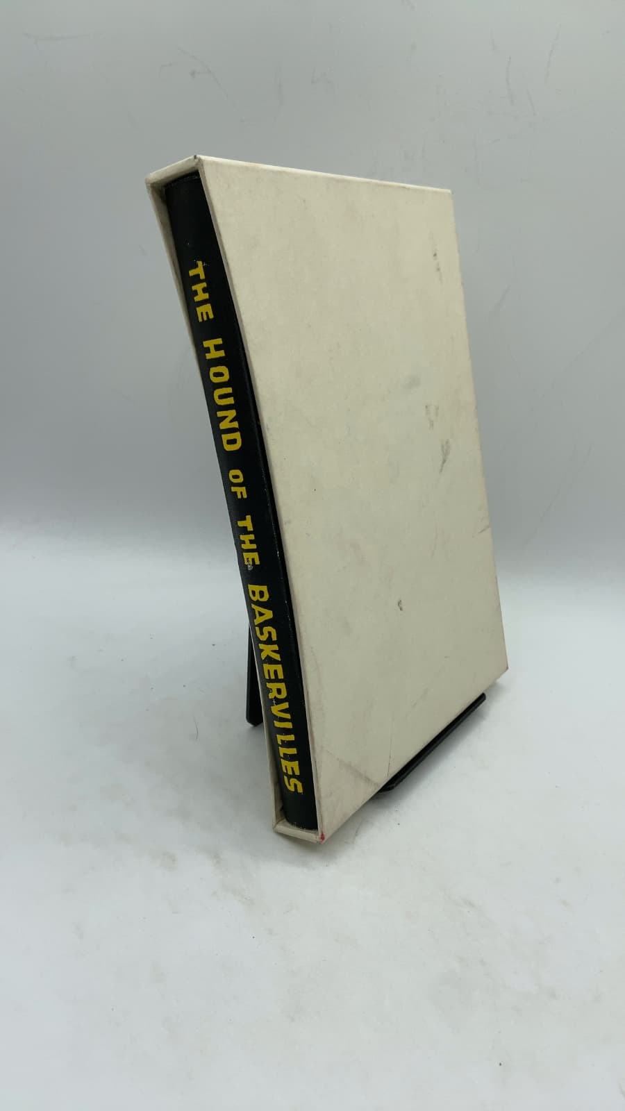 THE Hound OF THE Baskervilles by Sir Arthur Conan Doyle - front cover