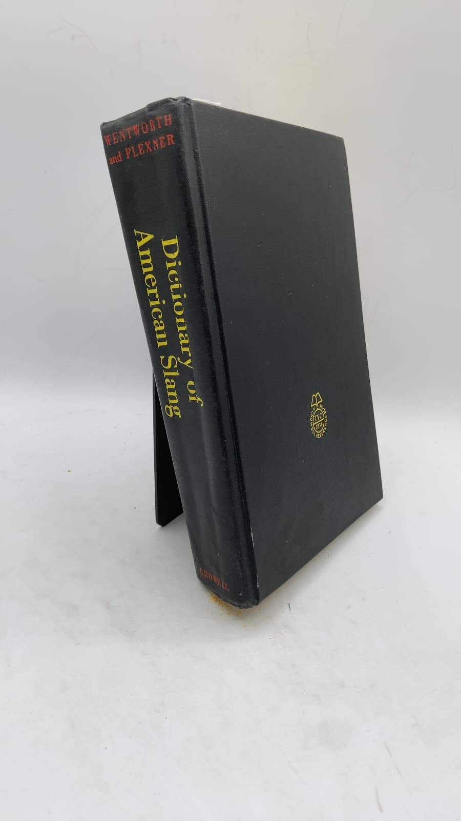 Dictionary of American Slang by Harold Wentworth and Stuart Berg Flexner - front cover