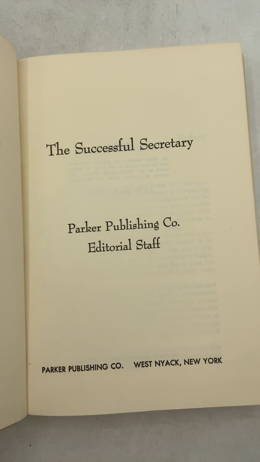 The Successful Secretary by Parker Publishing Co. Editorial Staff - title page