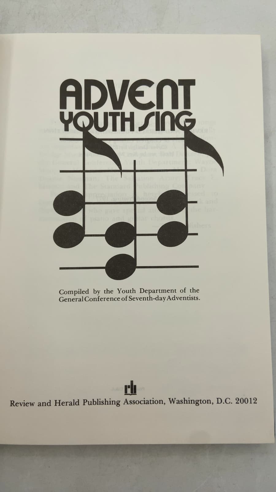 Advent Youth Sing by Youth Department of the General Conference of Seventh-day Adventists - title page