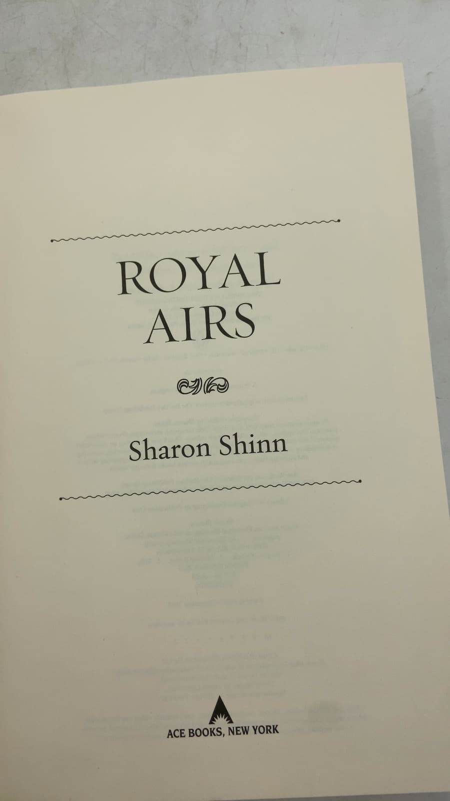 Royal Airs by Sharon Shinn - title page
