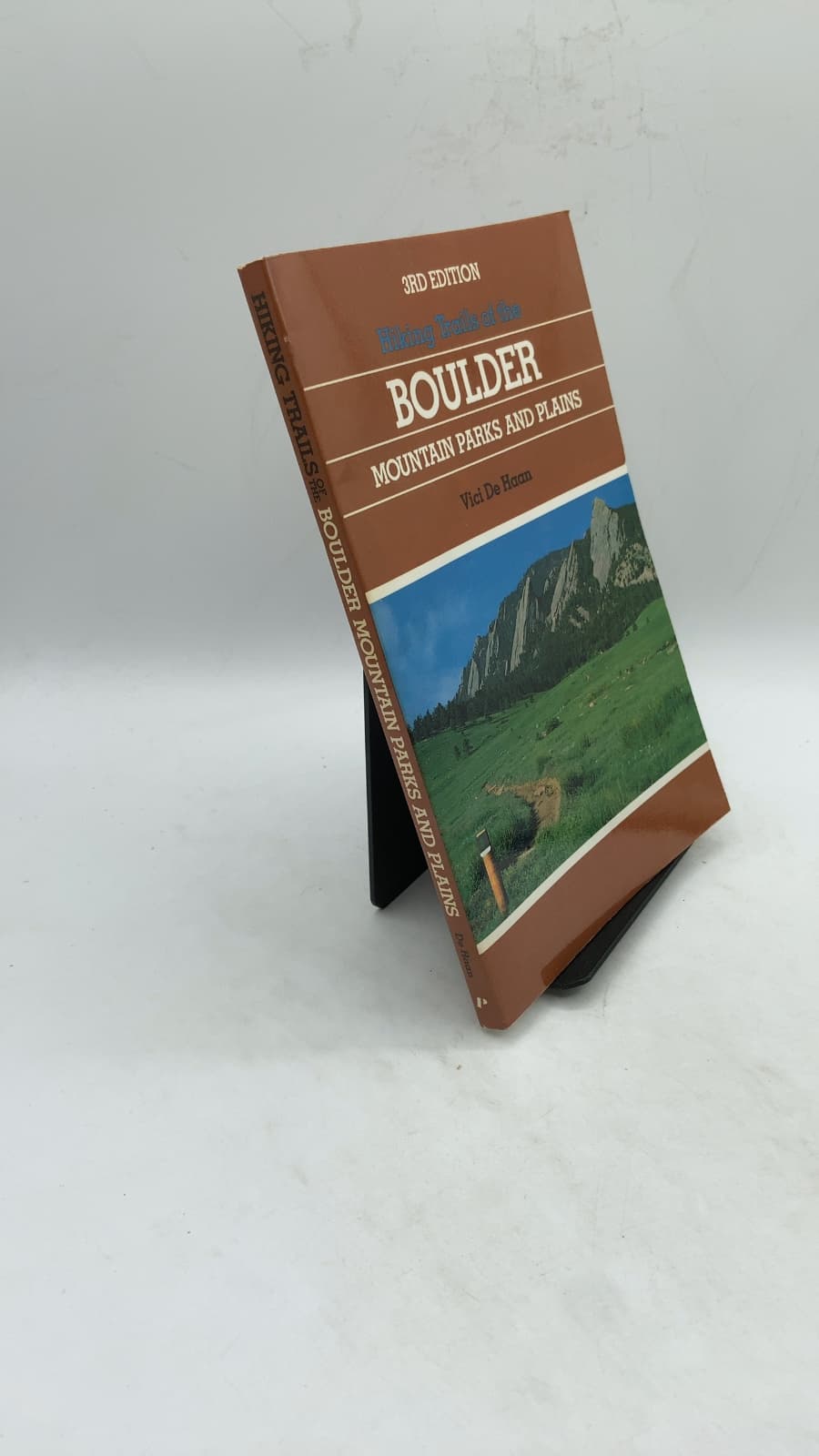 Hiking Trails of the Boulder Mountain Parks and Plains