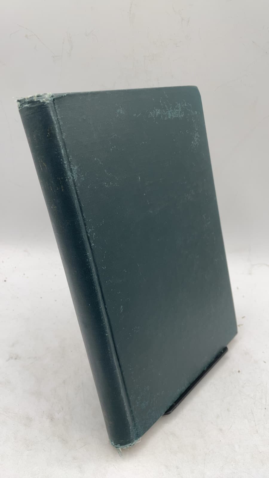 To Live Is Christ: Sermons on the Eisenach Epistle Selections for the Sundays and Festivals of the Christian Year by Emil W. Matzner - front cover