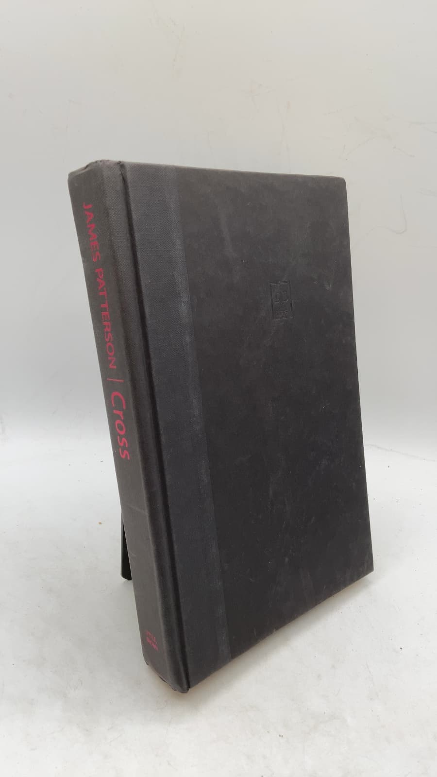 Cross by James Patterson - front cover