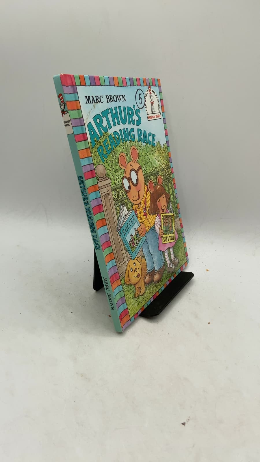 Arthur's Reading Race by Marc Brown - front cover