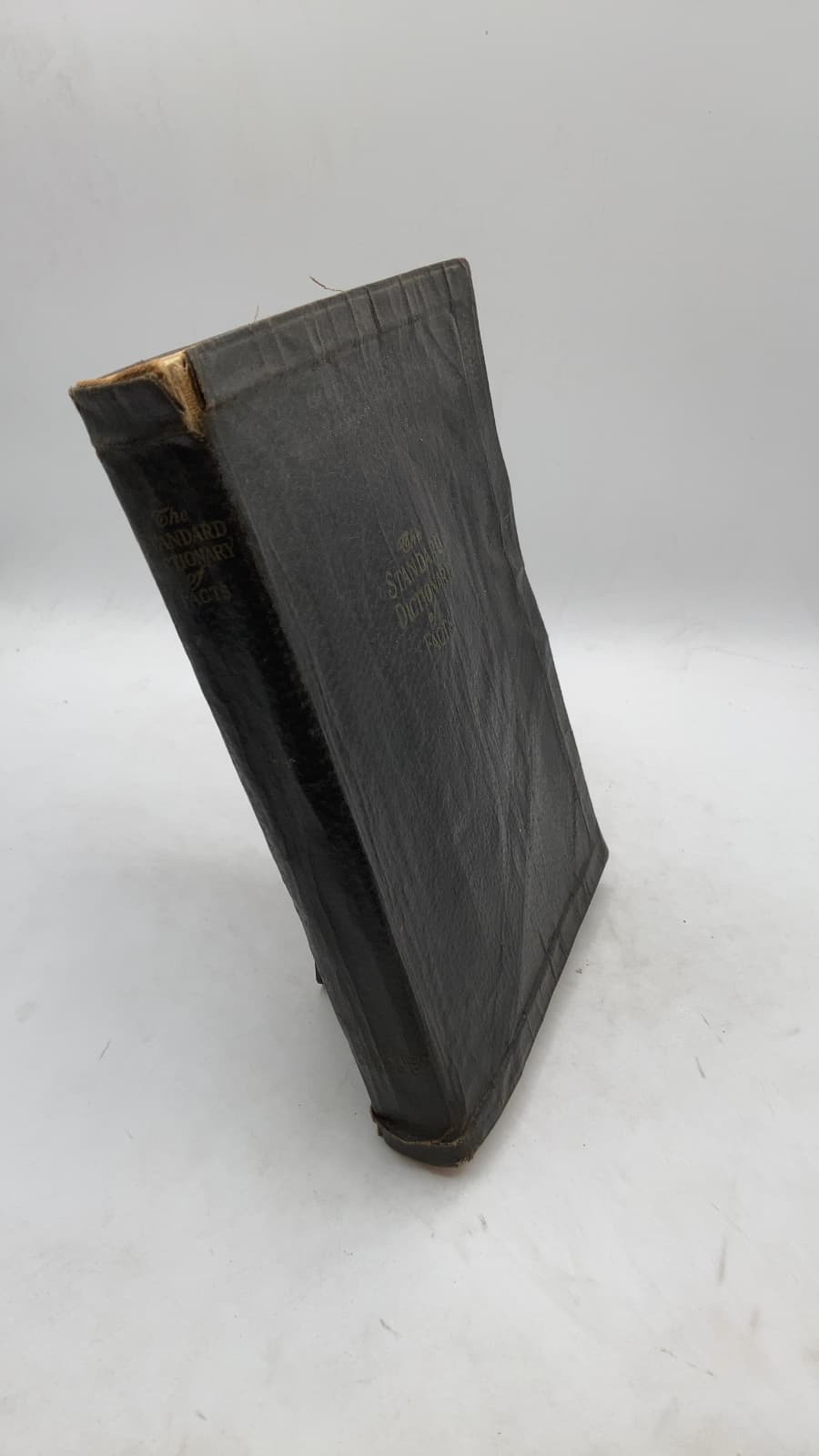 The Standard Dictionary of Facts - front cover