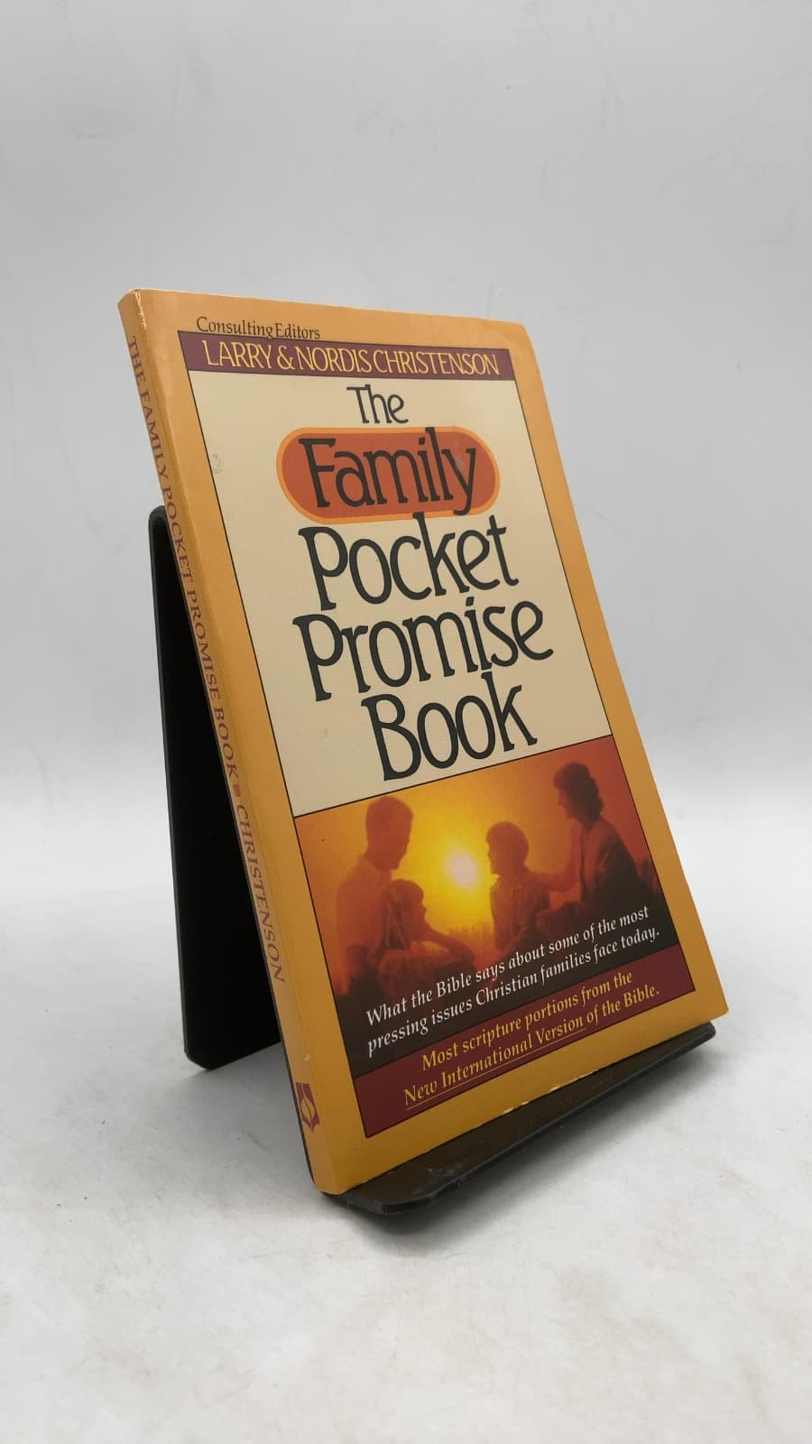 The Family Pocket Promise Book by Larry & Nordis Christenson - front cover