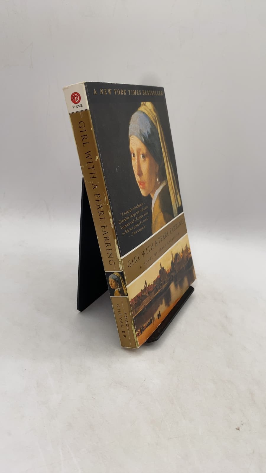 Girl With a Pearl Earring by Tracy Chevalier - front cover