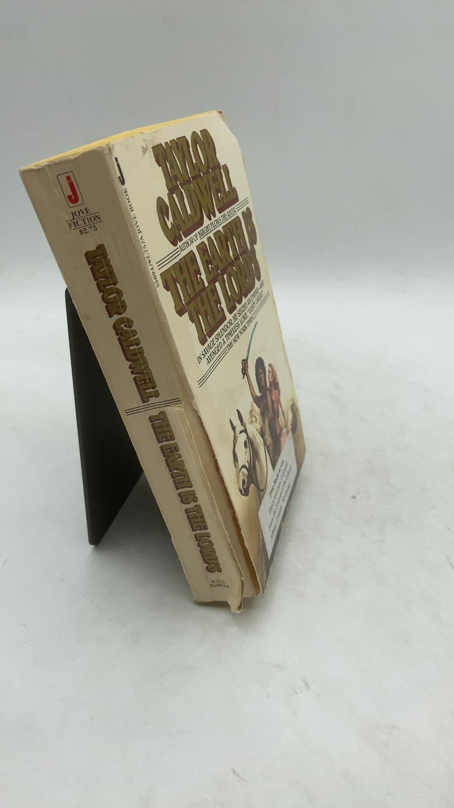 The Earth is the Lord's by Taylor Caldwell - front cover