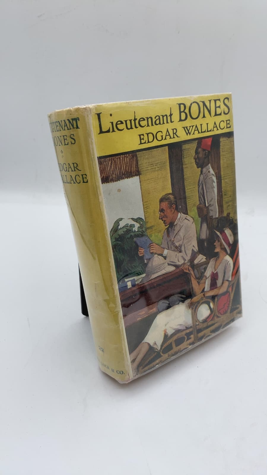 Lieutenant Bones