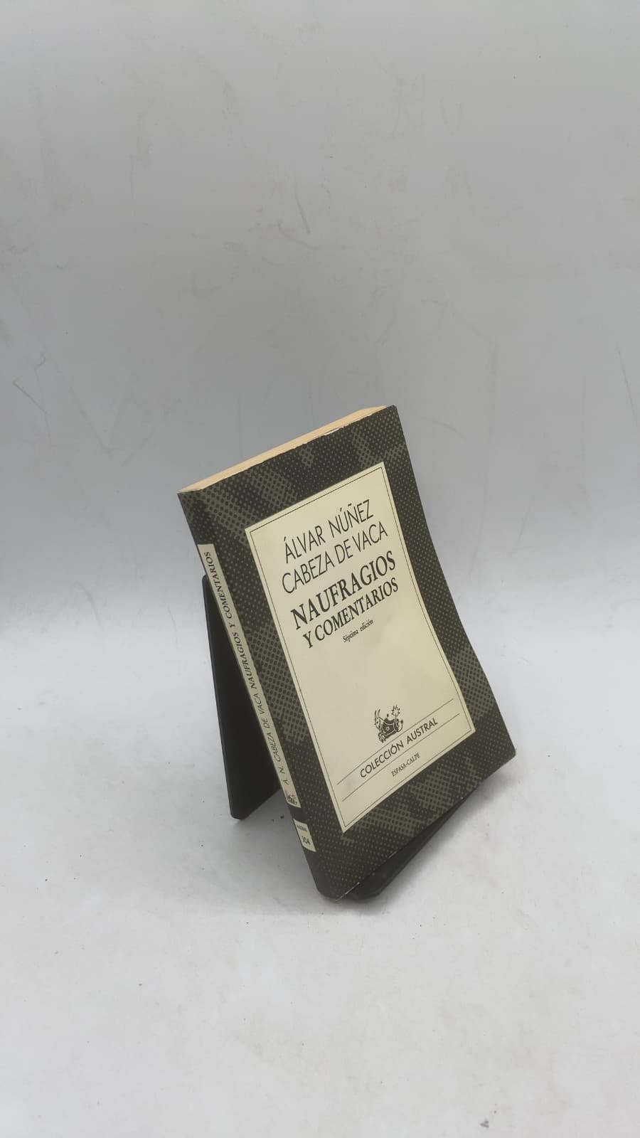 Naufragios y comentarios by Álvar Núñez Cabeza de Vaca - front cover