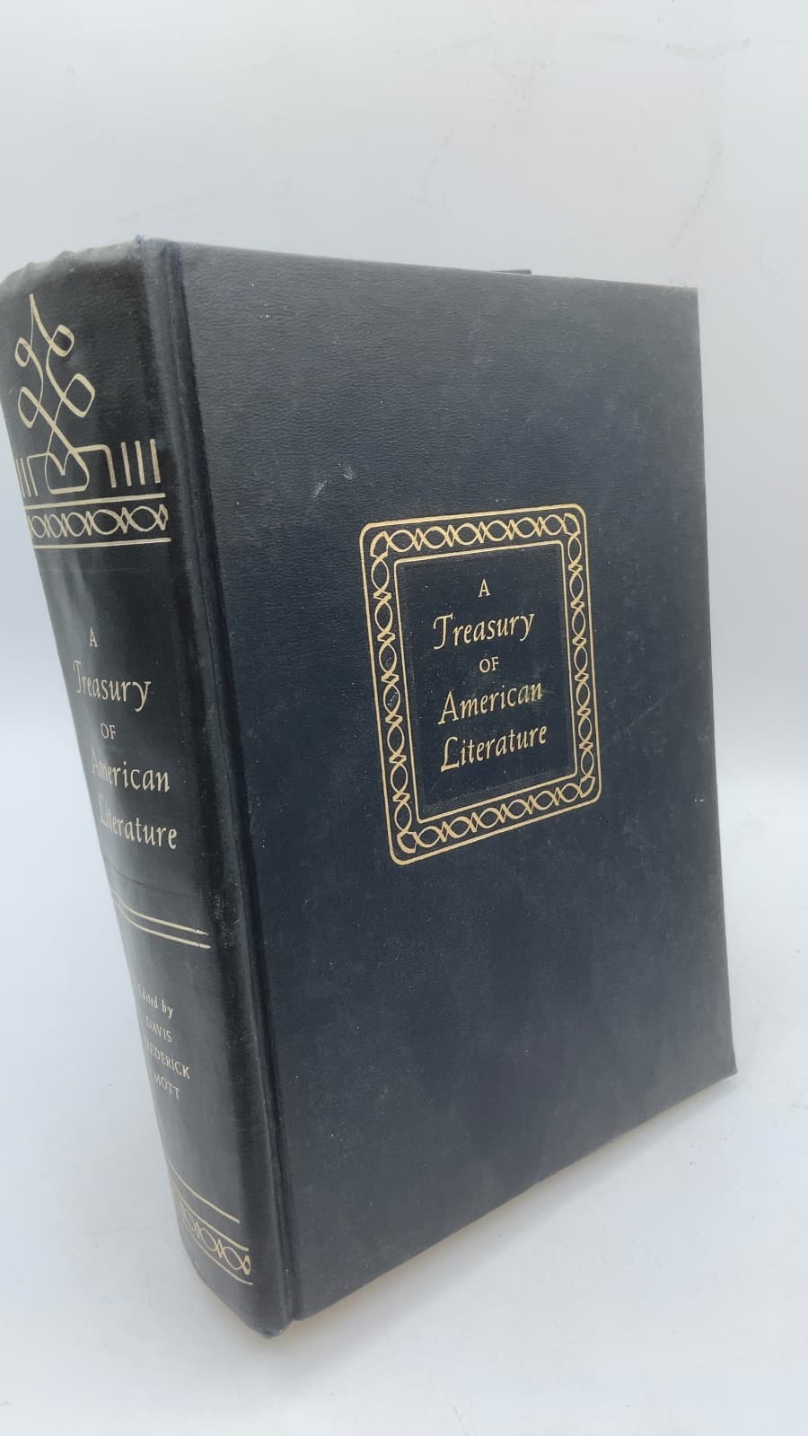 A Treasury of American Literature