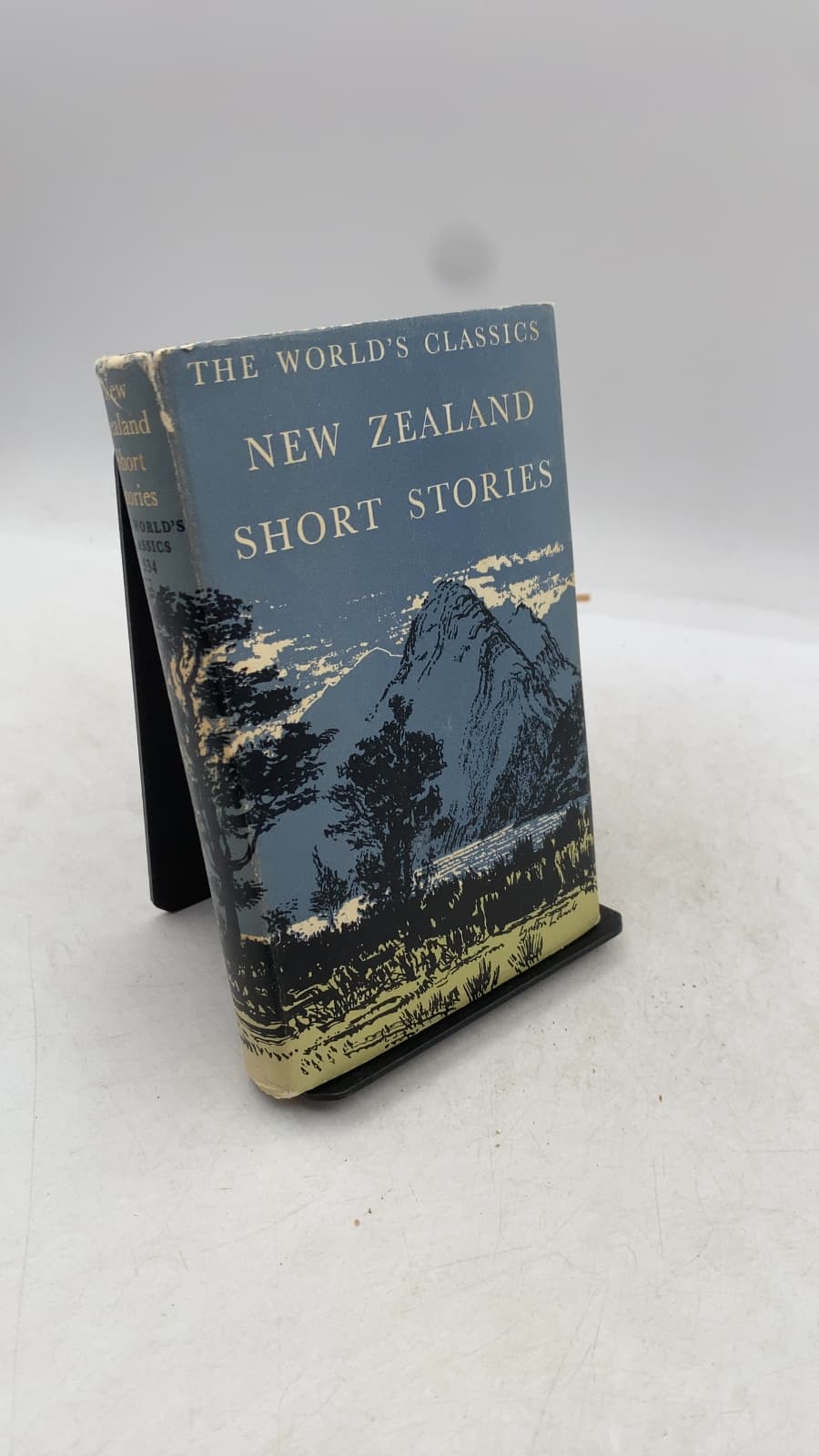 New Zealand Short Stories by D. M. Davin - front cover