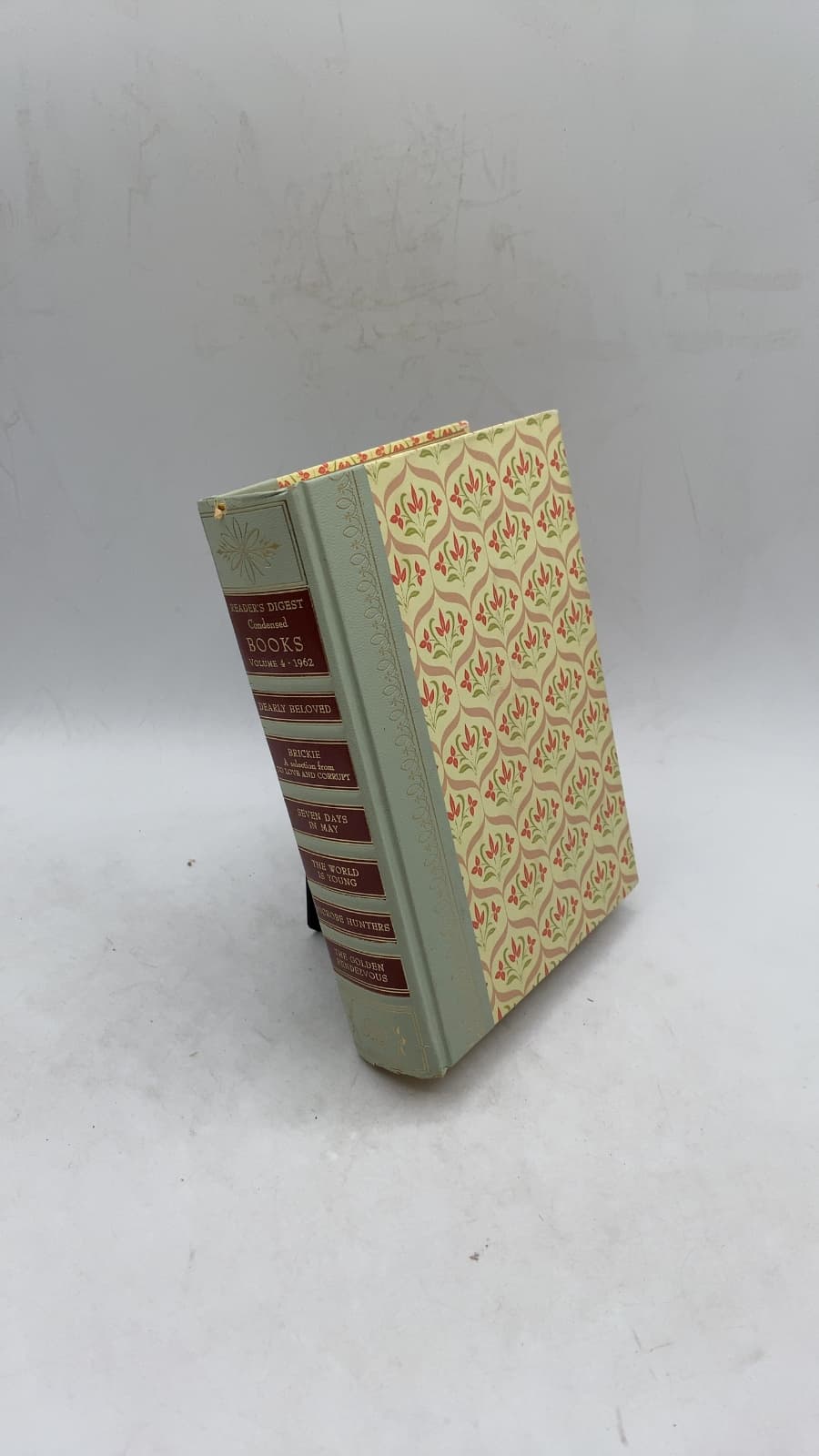 Reader's Digest Condensed Books Volume Four · 1962 Autumn Selections by Anne Morrow Lindbergh; Robert Lewis Taylor; Fletcher Knebel; Charles W. Bailey II; Niven Busch; Paul de Kruif; Alistair MacLean - front cover