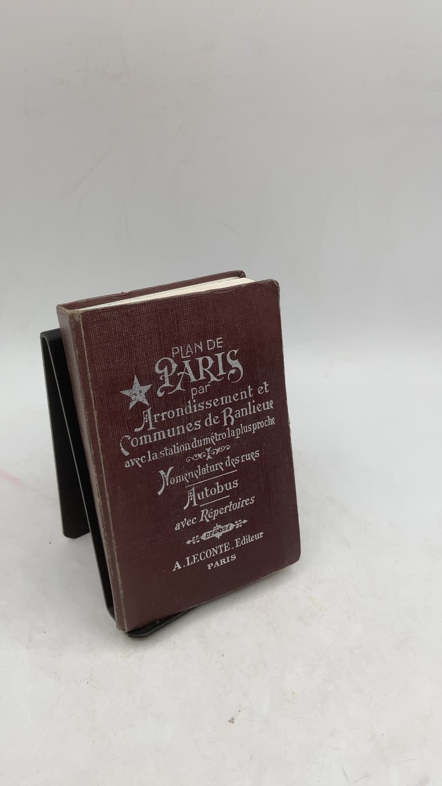 Plan de Paris par Arrondissement et Communes de Banlieue - front cover