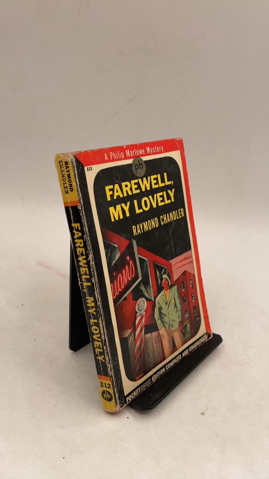Farewell, My Lovely by Raymond Chandler - front cover