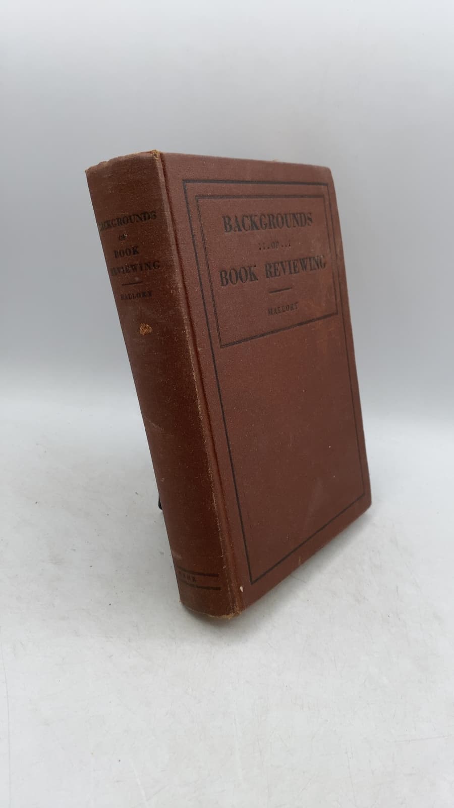 Backgrounds of Book Reviewing by Herbert S. Mallory - front cover