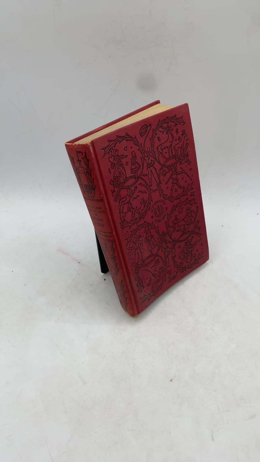 The Merry Adventures of Robin Hood of Great Renown in Nottinghamshire by Howard Pyle - front cover