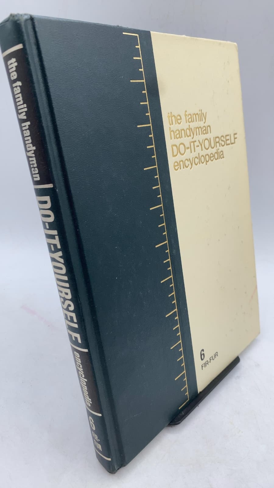 The Family Handyman Do-It-Yourself Encyclopedia, Volume 6: Fir-Fur - front cover