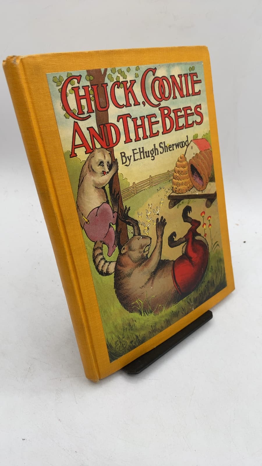 Chuck, Coonie And The Bees by E. Hugh Sherwood - front cover