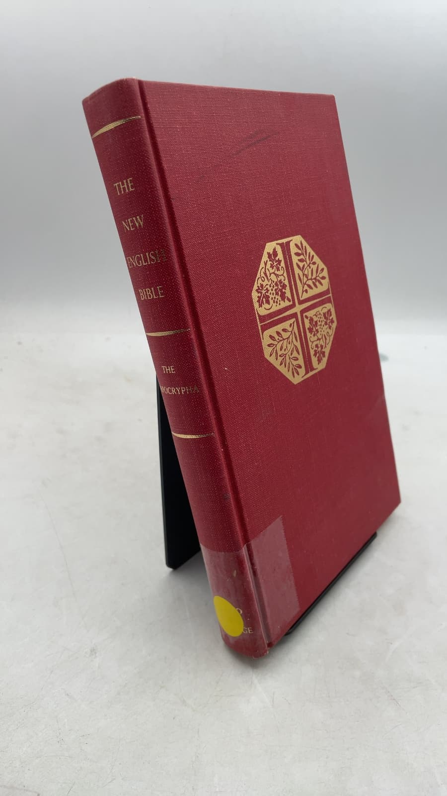 THE NEW English Bible: THE Apocrypha - front cover