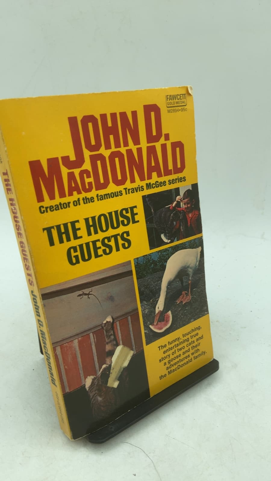 The House Guests by John D. MacDonald - front cover