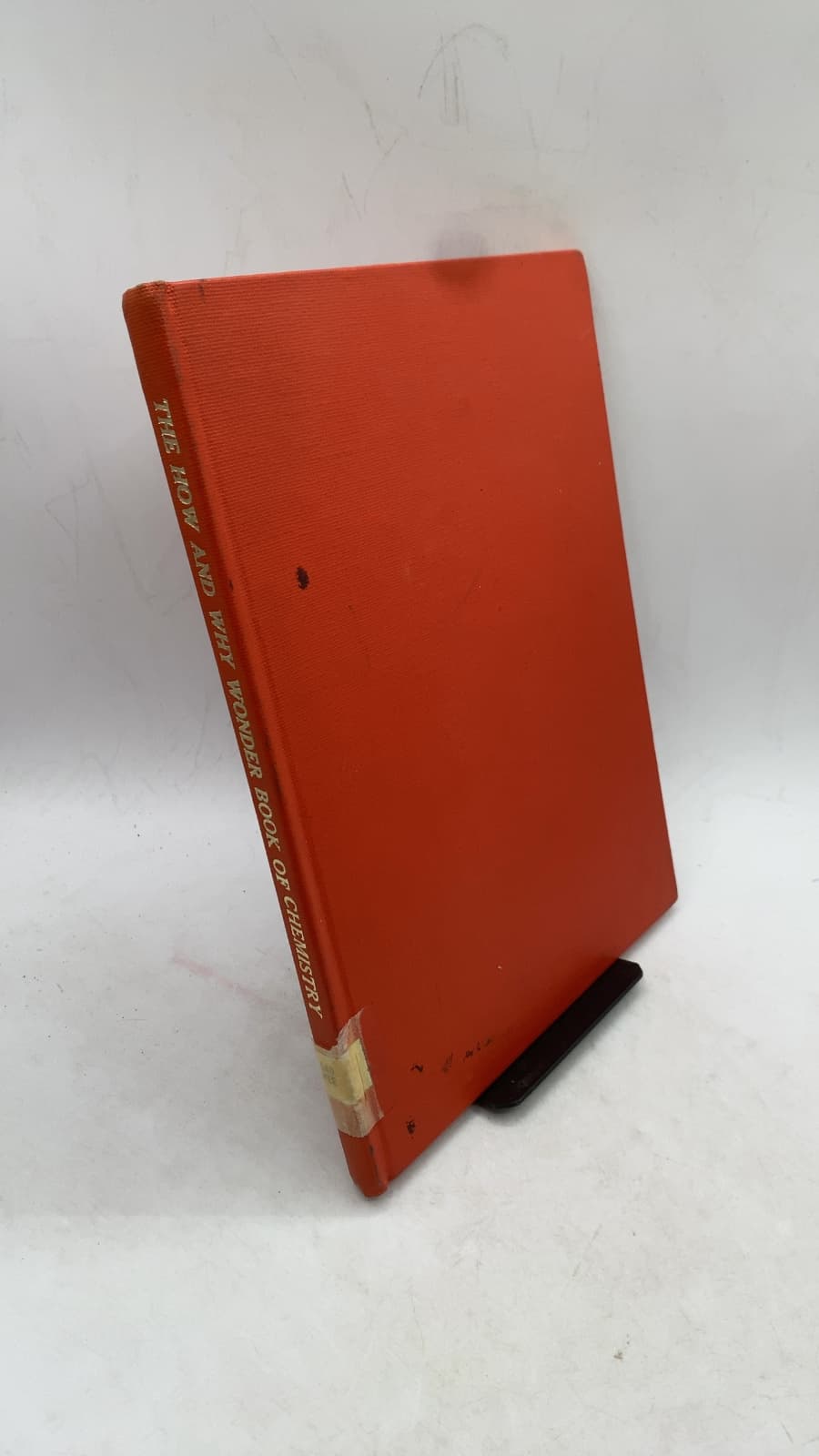The How and Why Wonder Book of Chemistry by Martin L. Keen - front cover