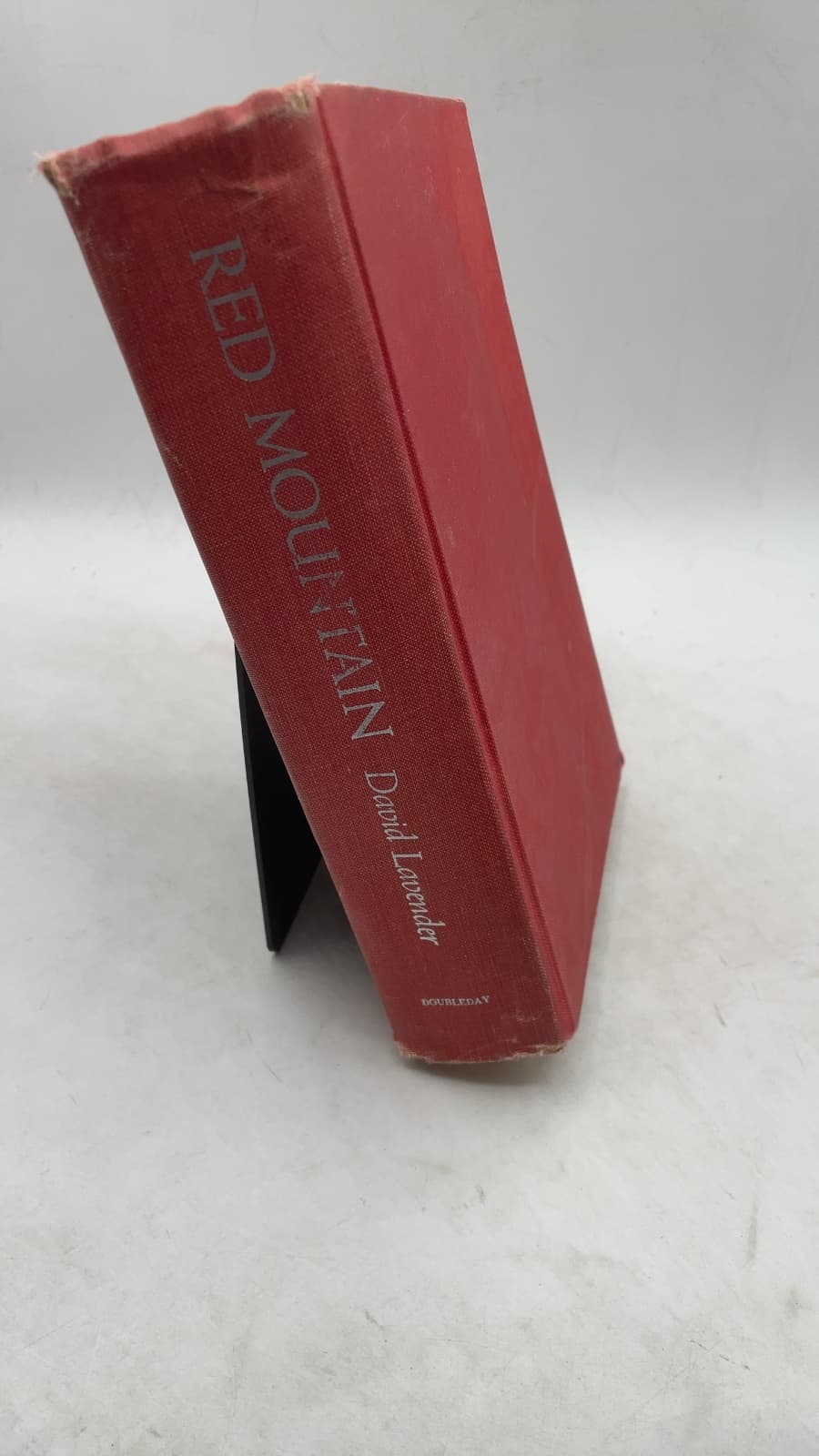 RED Mountain by David Lavender - front cover