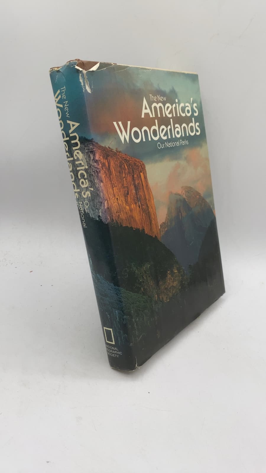 The New America's Wonderlands: Our National Parks by National Geographic Society - front cover