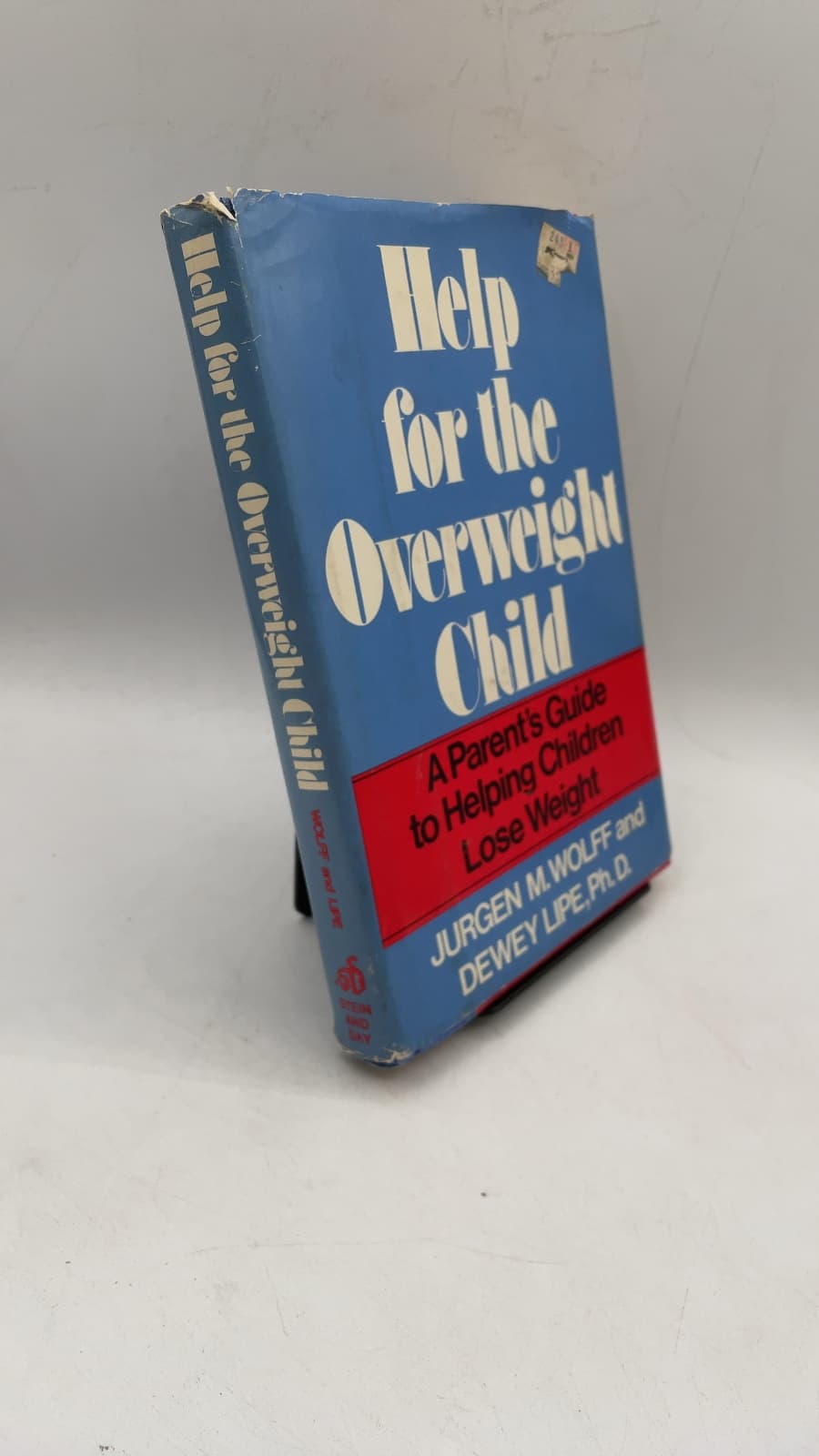 Help for the Overweight Child by Jurgen M. Wolff and Dewey Lipe, Ph.D. - front cover