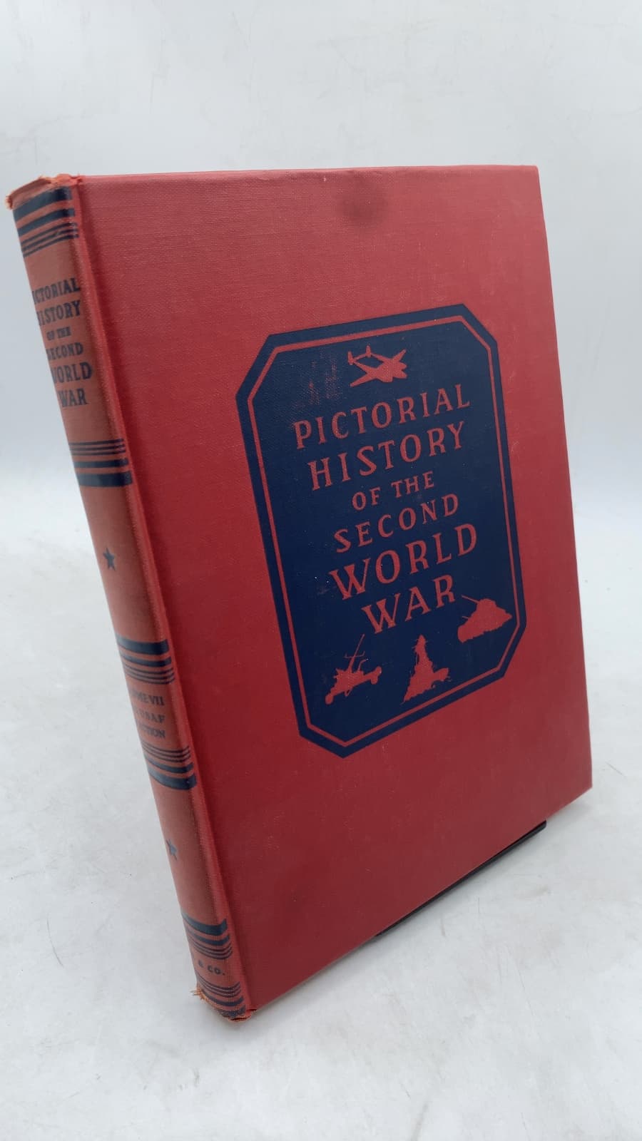 Pictorial History of the Second World War by Nathaniel F. Silsbee (Consulting Editor) - front cover