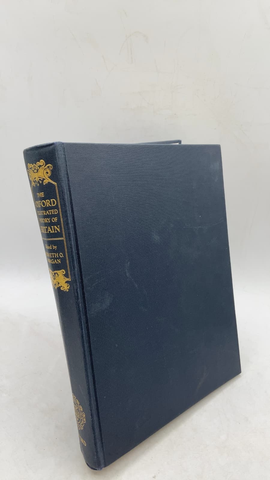 The Oxford Illustrated History of Britain by Kenneth O. Morgan - front cover