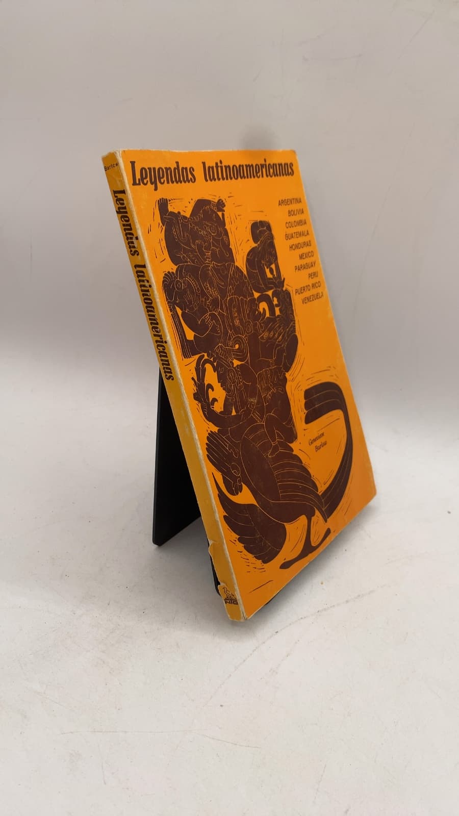 Leyendas Latinoamericanas by Genevieve Barlow - front cover