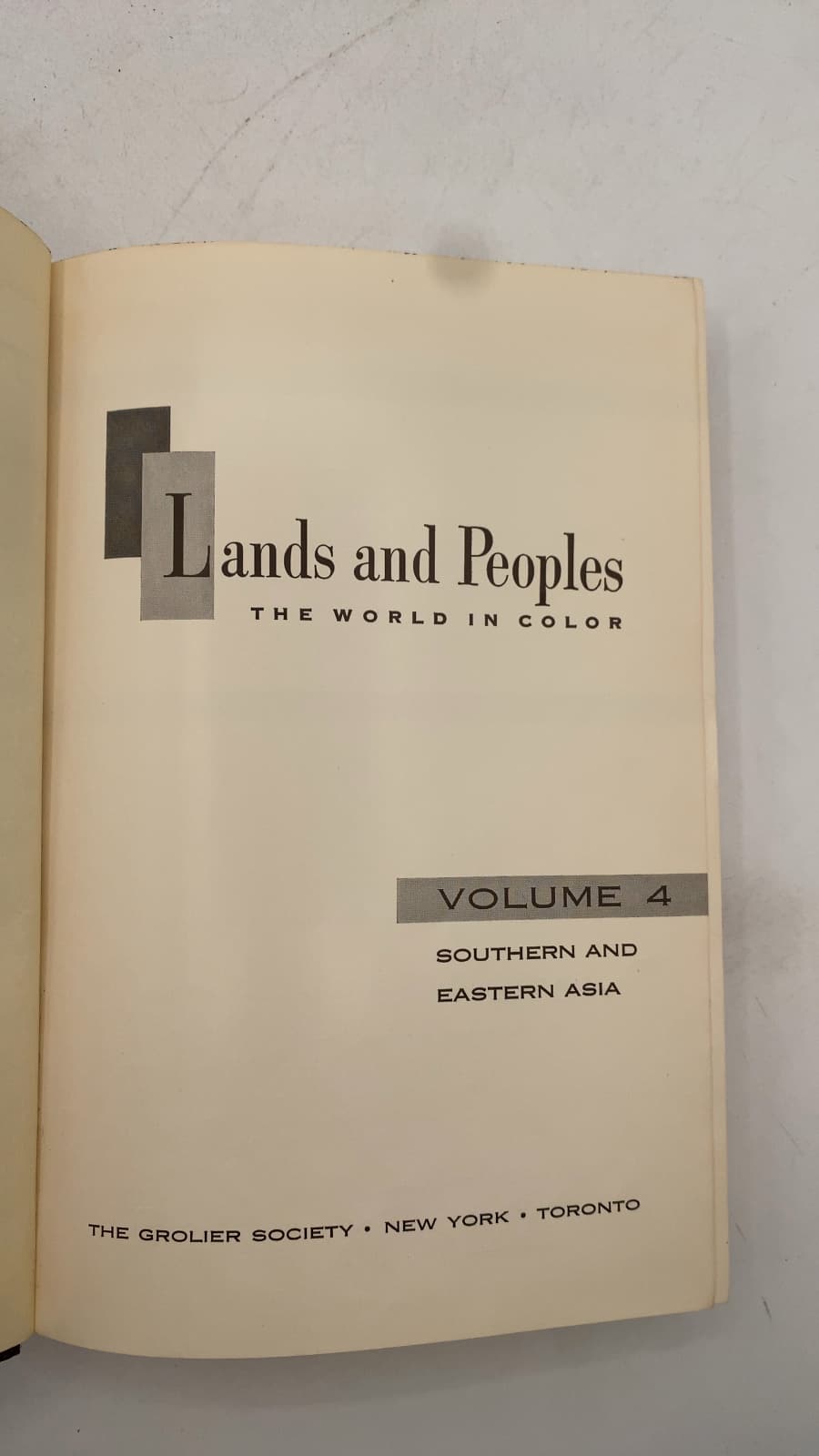 Lands and Peoples: The World in Color, Volume 4: Southern and Eastern Asia - title page