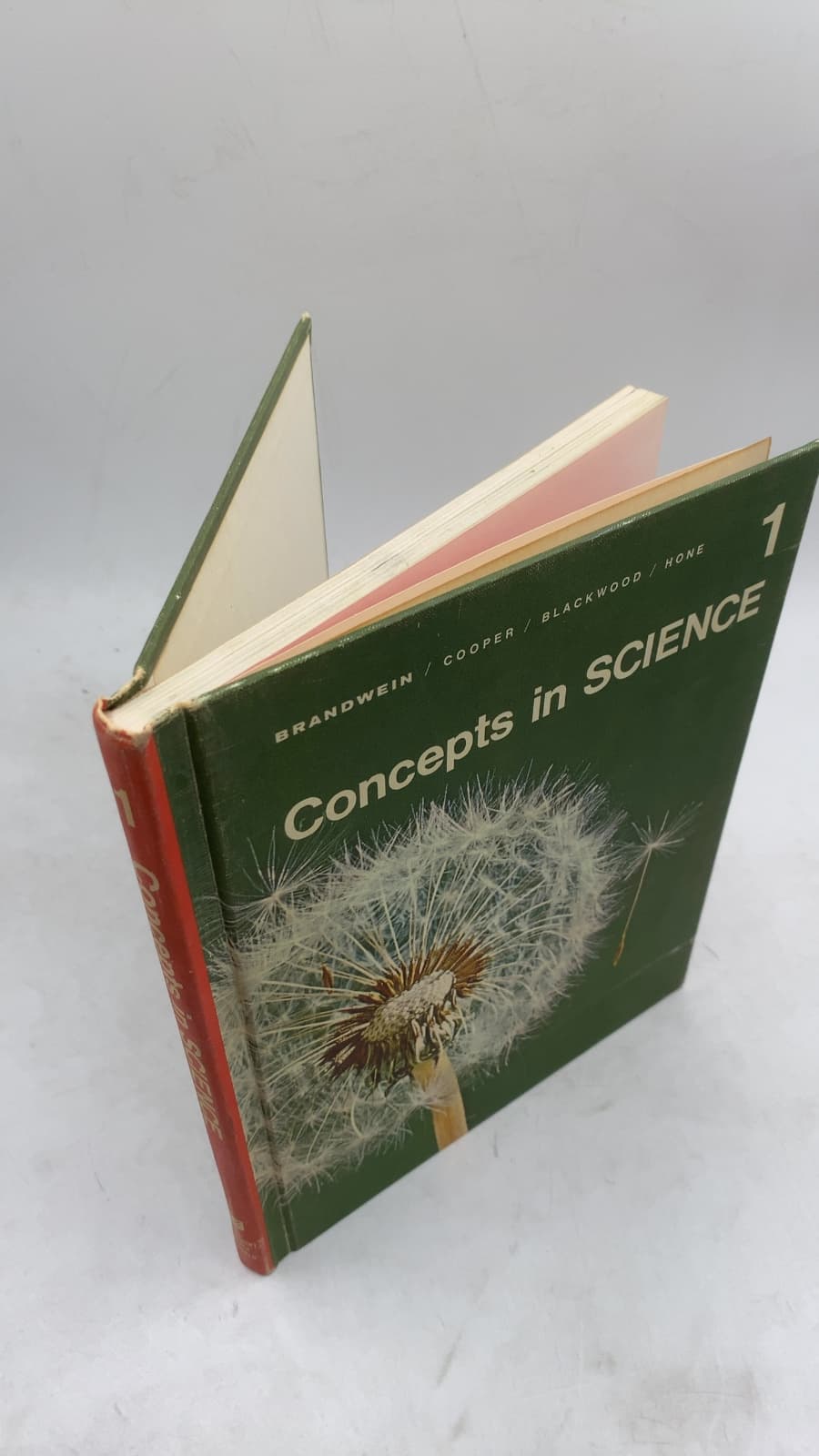 Concepts in SCIENCE 1 by Paul F. Brandwein, Elizabeth K. Cooper, Paul E. Blackwood, Elizabeth B. Hone - front cover