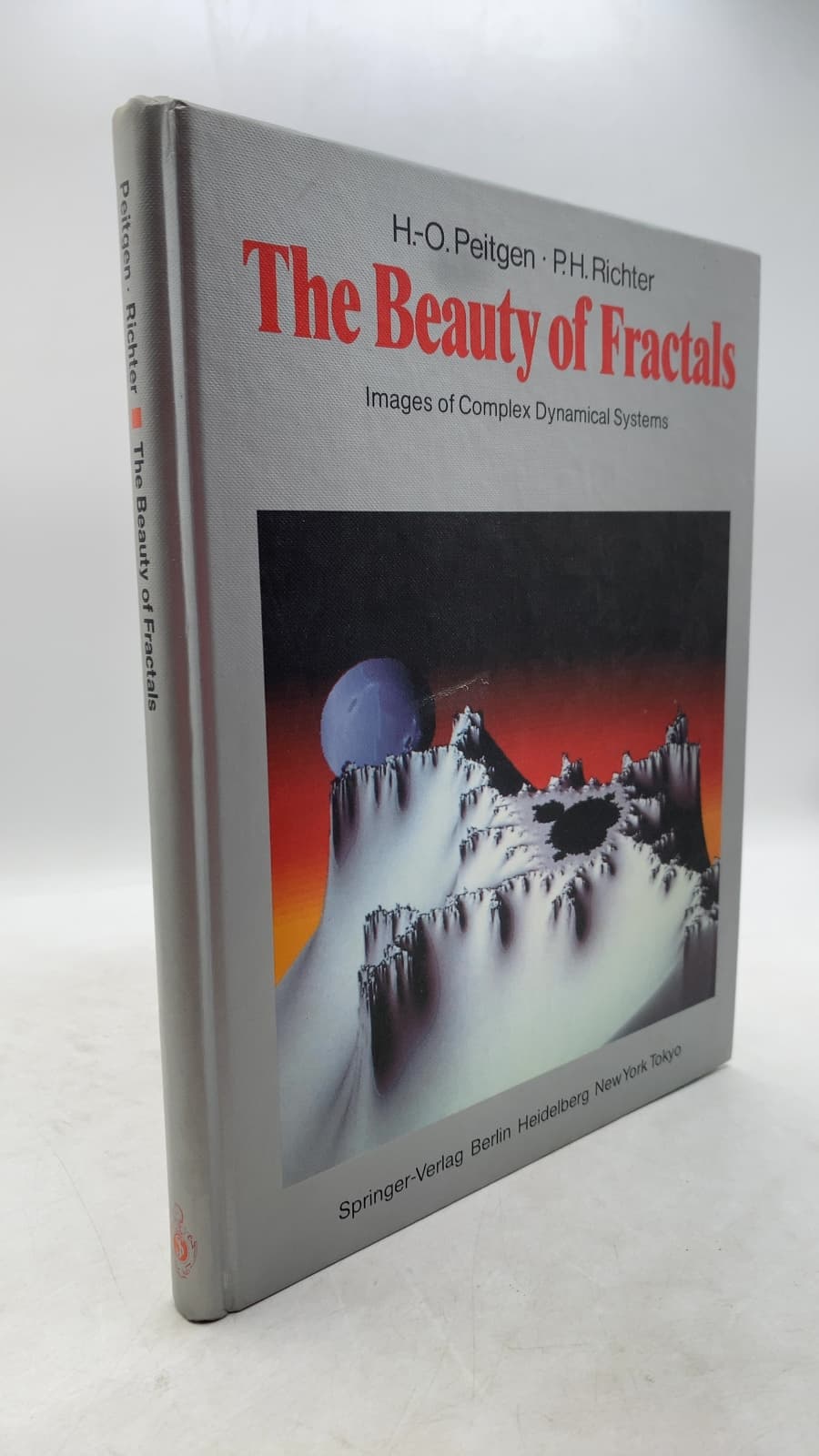 The Beauty of Fractals: Images of Complex Dynamical Systems by H.-O. Peitgen, P.H. Richter - front cover