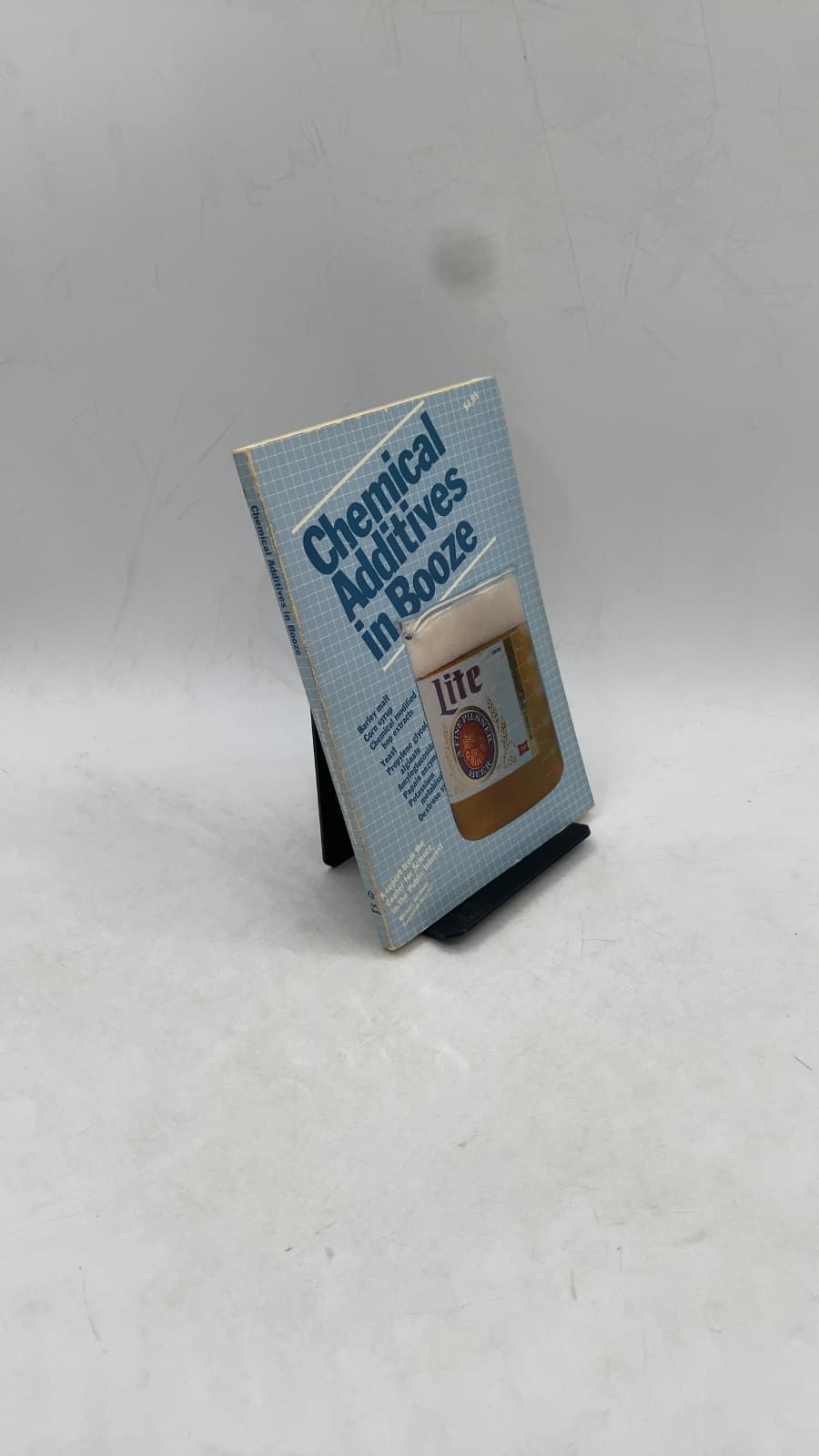Chemical Additives in Booze by Michael Lipske and the staff of the Center for Science in the Public Interest - front cover