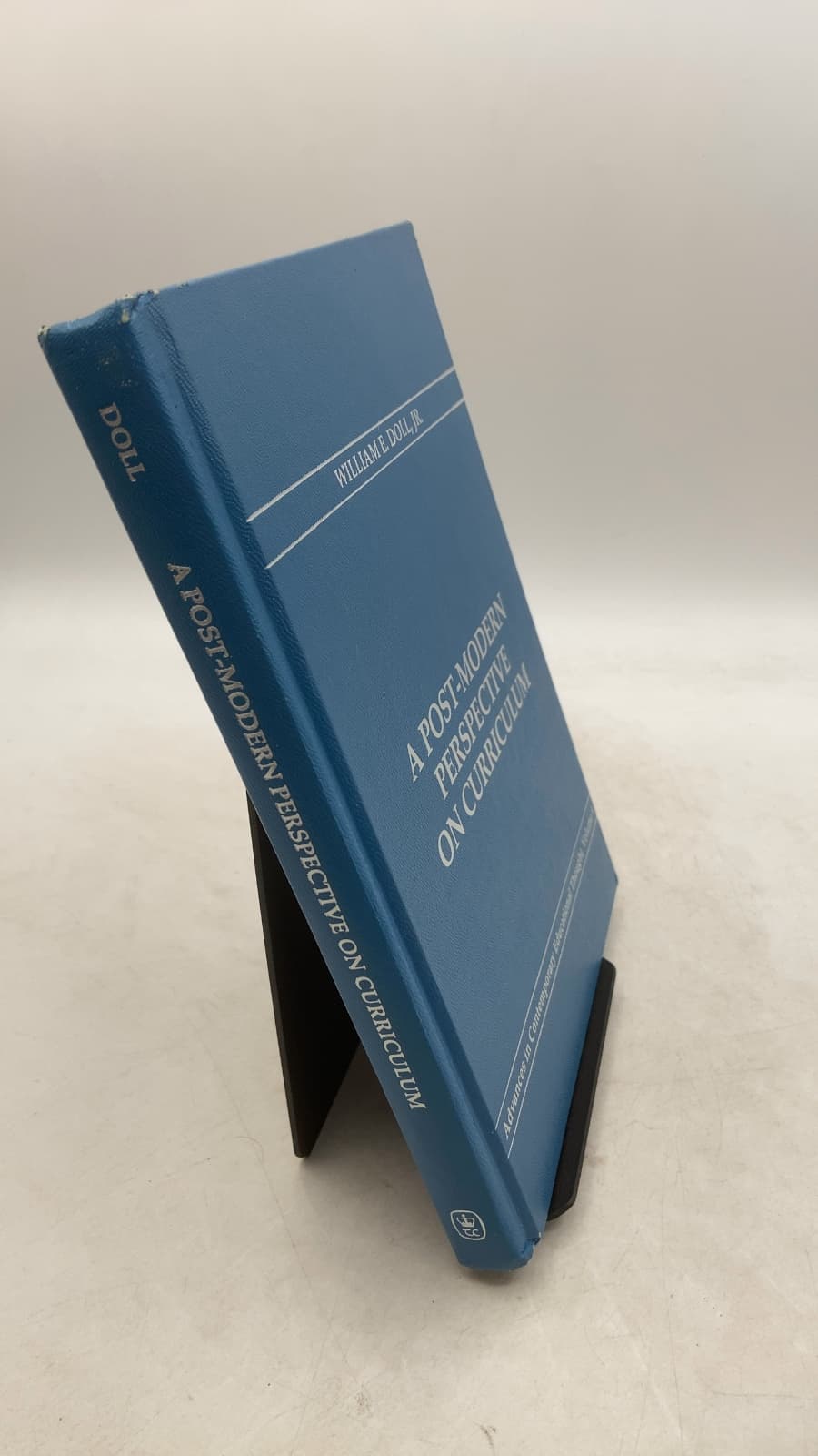 A Post-Modern Perspective on Curriculum by William E. Doll, Jr. - front cover