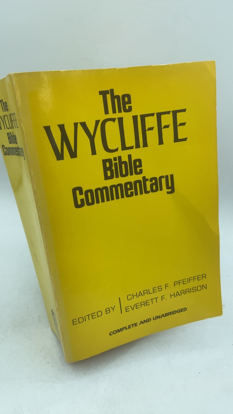 The Wycliffe Bible Commentary by Charles F. Pfeiffer and Everett F. Harrison - front cover