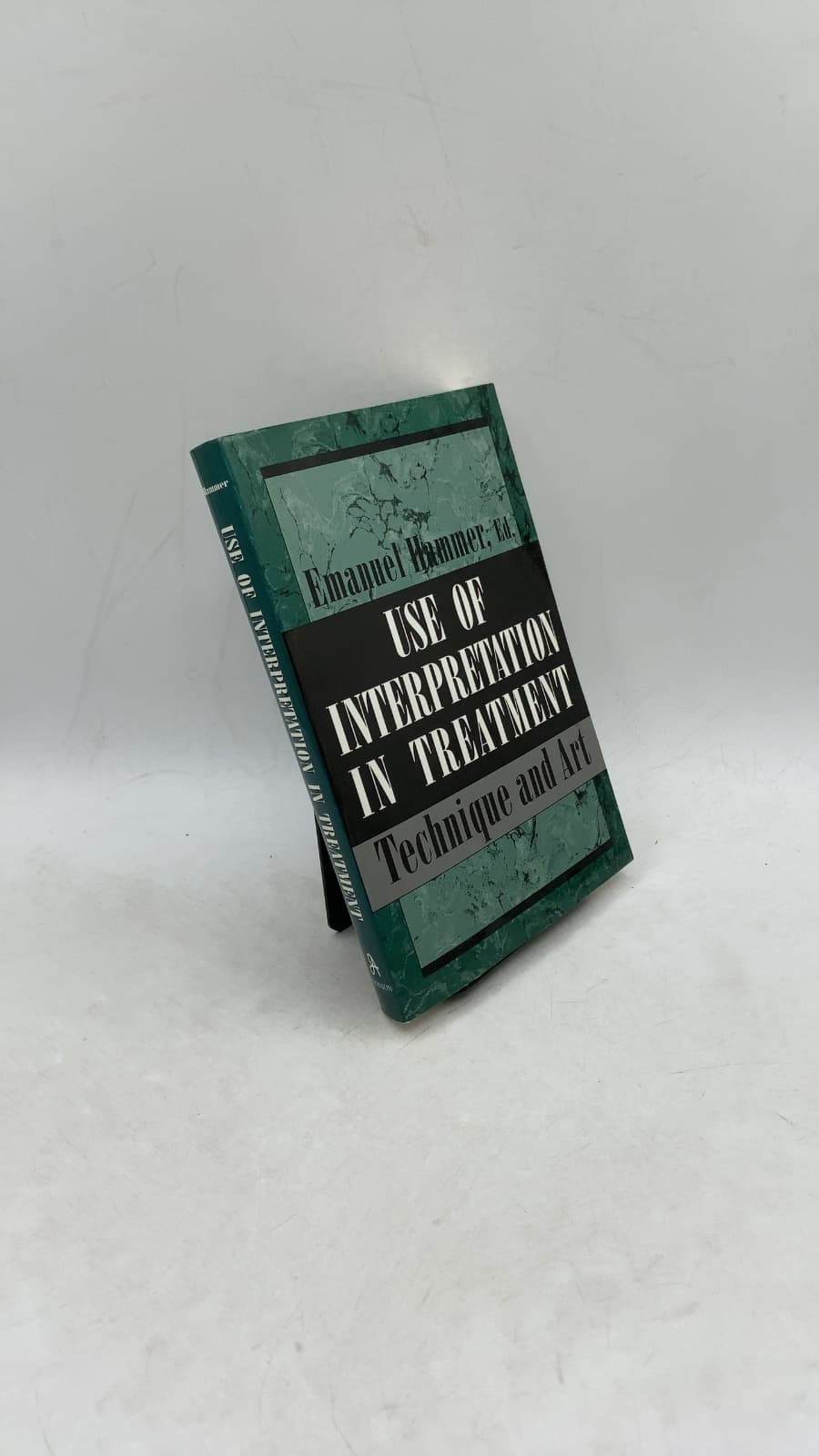 USE OF Interpretation IN Treatment: Technique and Art by Emanuel F. Hammer, Ph.d., Editor - front cover