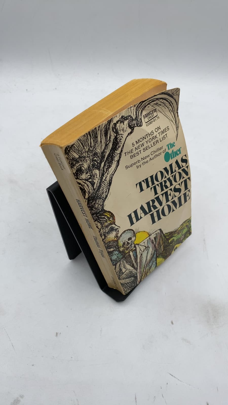 Harvest Home by Thomas Tryon - front cover