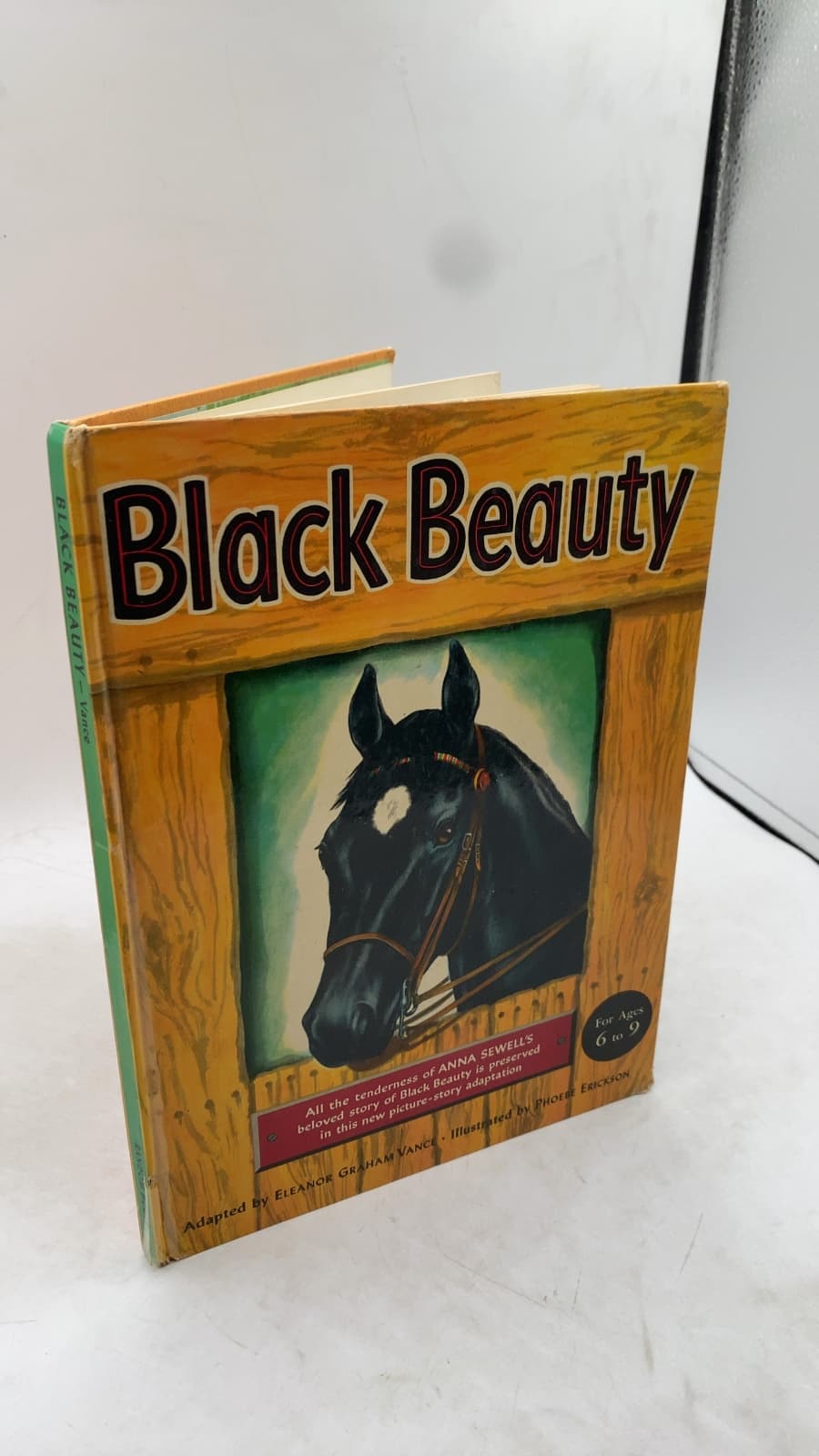 Black Beauty by Anna Sewell (Adapted by Eleanor Graham Vance) - front cover