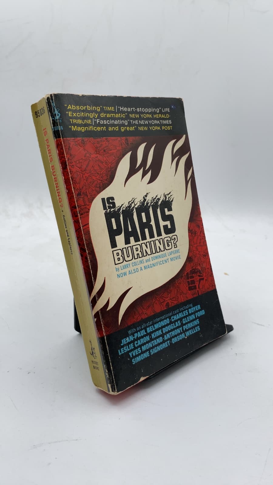 Is Paris Burning? by Larry Collins and Dominique Lapierre - front cover