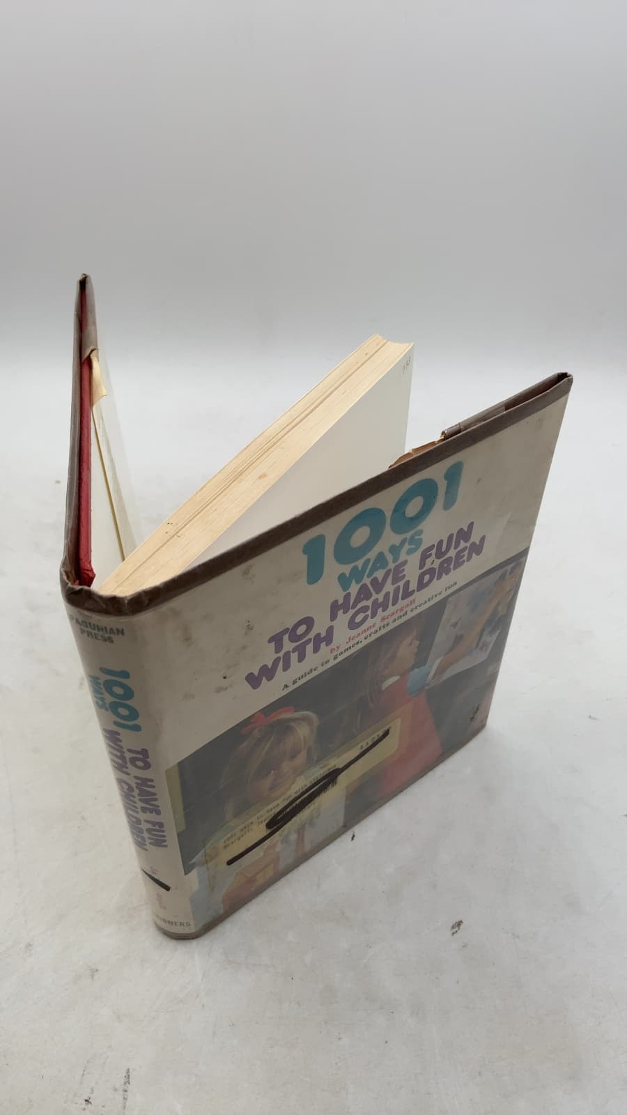 1001 Ways to Have Fun with Children by Jeanne Scargall - front cover