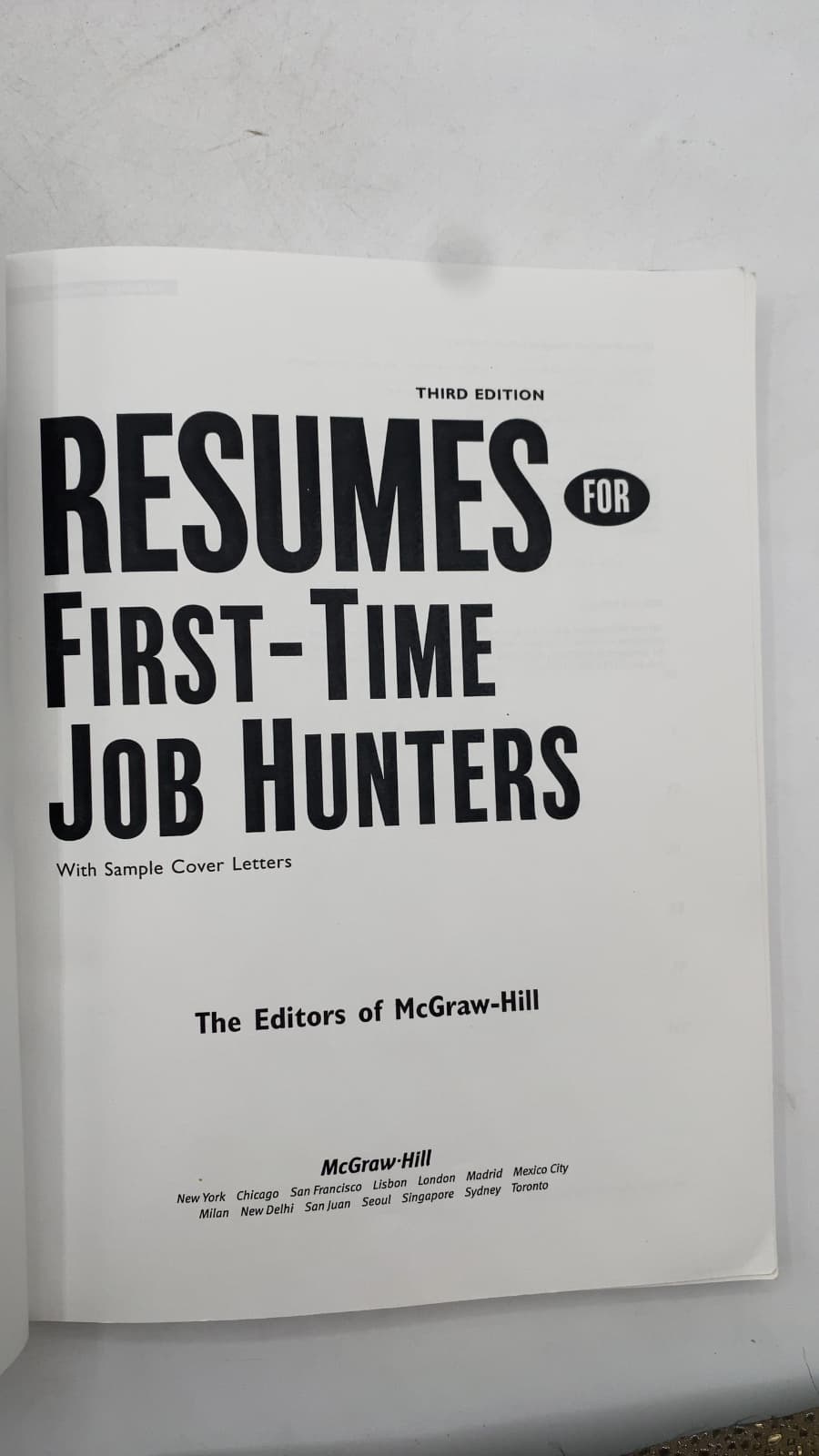 Resumes for First-Time Job Hunters by The Editors of McGraw-Hill - title page