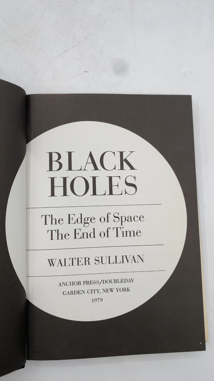 Black Holes: The Edge of Space, The End of Time by Walter Sullivan - title page