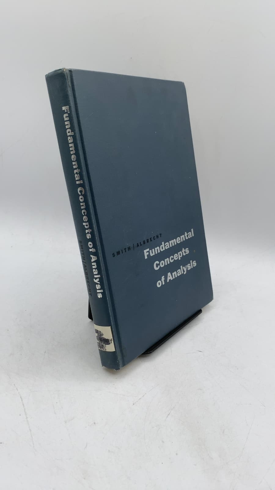 Fundamental Concepts of Analysis by Alton H. Smith, Walter A. Albrecht, Jr. - front cover