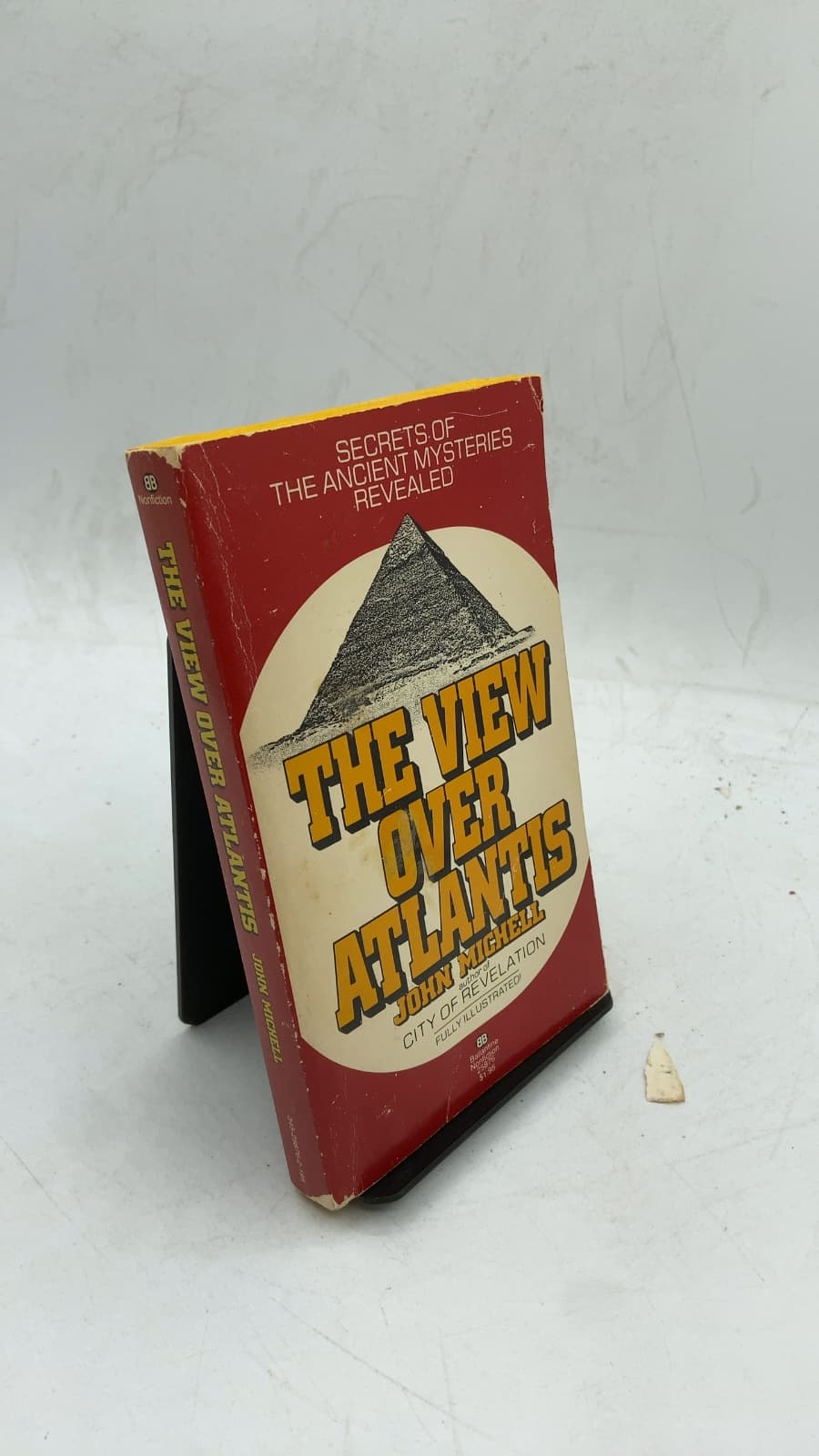 THE View Over Atlantis by John Michell - front cover