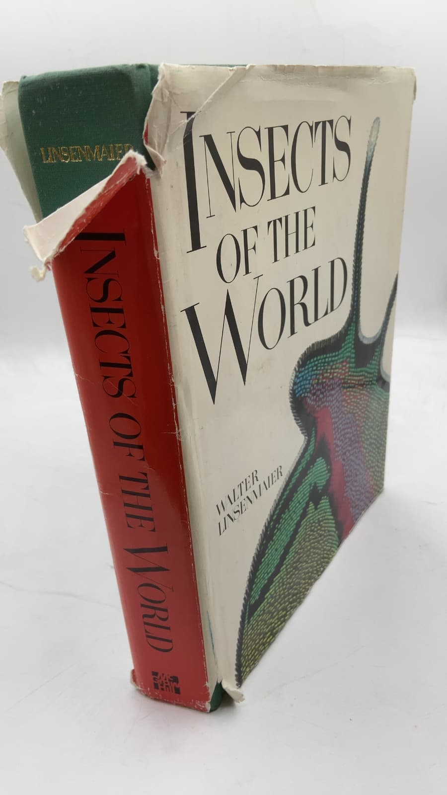 Insects of the World by Walter Linsenmaier - front cover