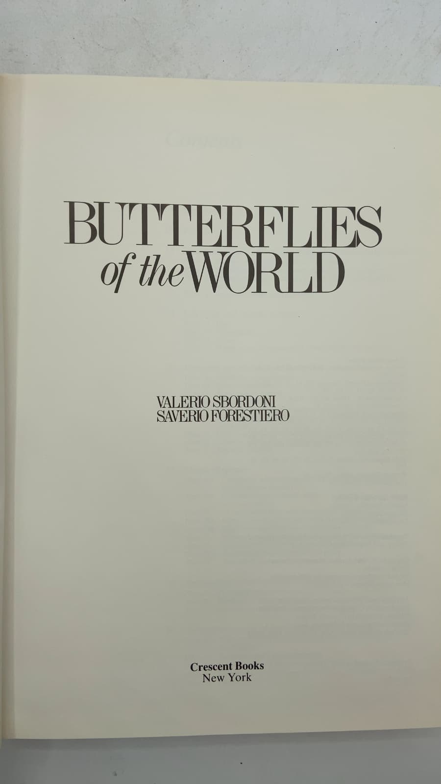 Butterflies of the World by Valerio Sbordoni and Saverio Forestiero - title page